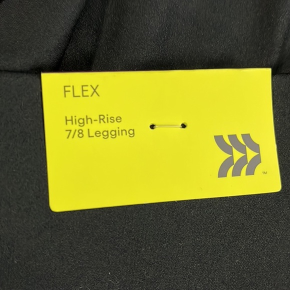 All in motion, high-rise leggings. 1310 - Picture 7 of 10